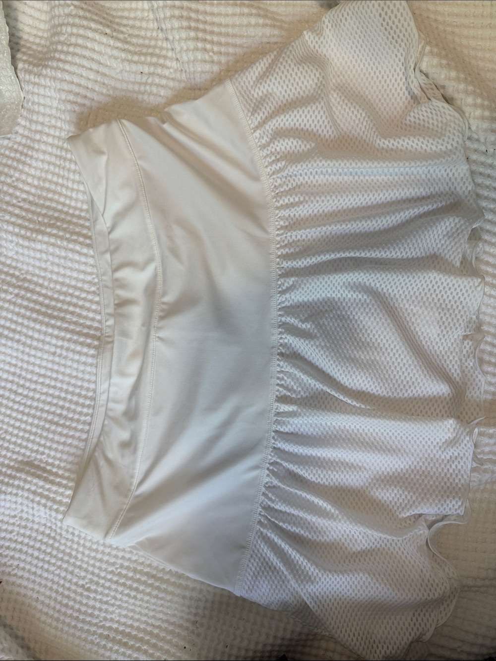 Vineyard Vines White Ruffled Bandeau Skirt
